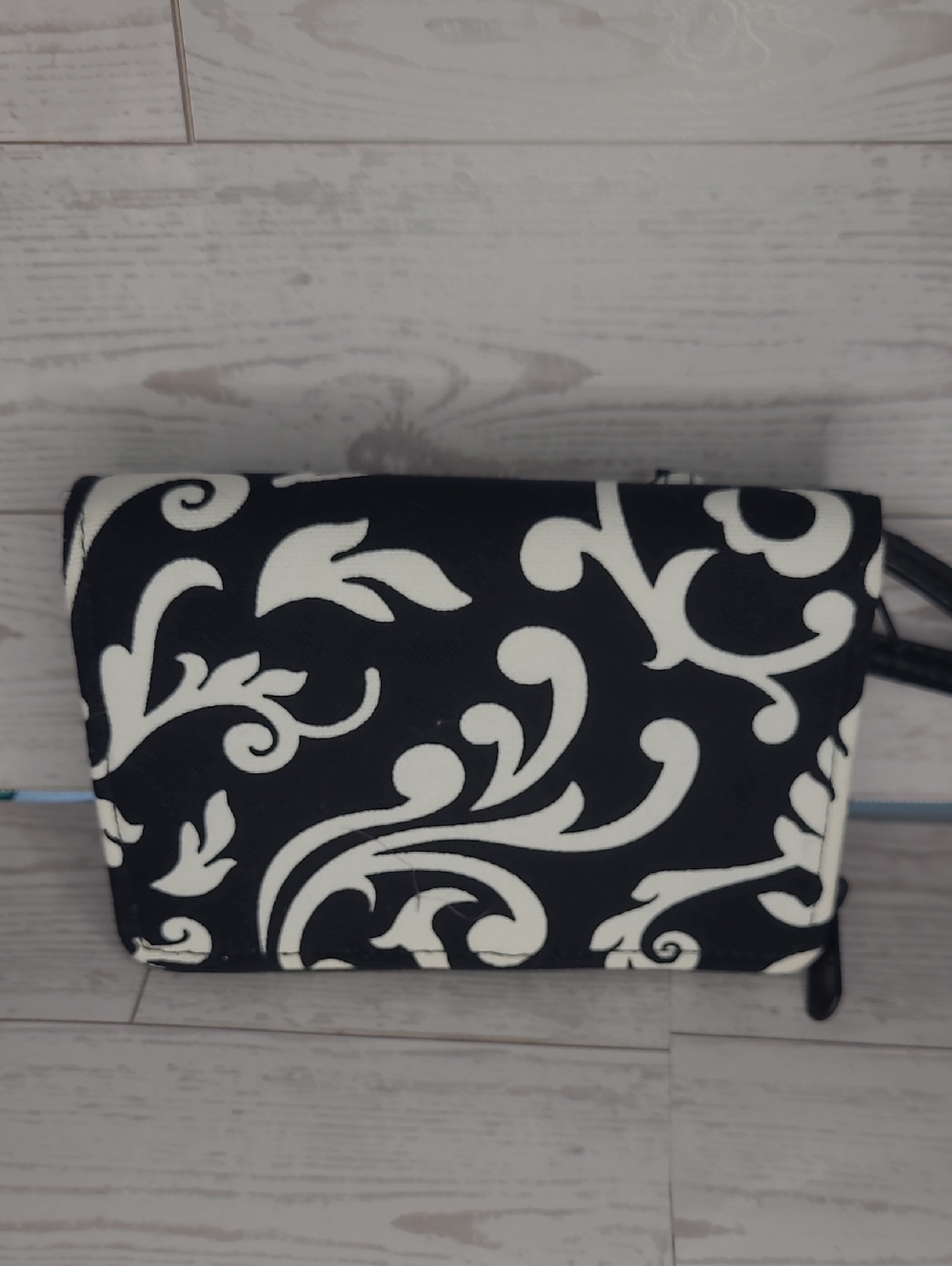 Thirty-One Parisian Pop Black & White Damask  Scroll Print Clutch Wallet